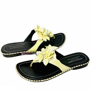 Donald J. Pliner Ginia Sandals Size 10